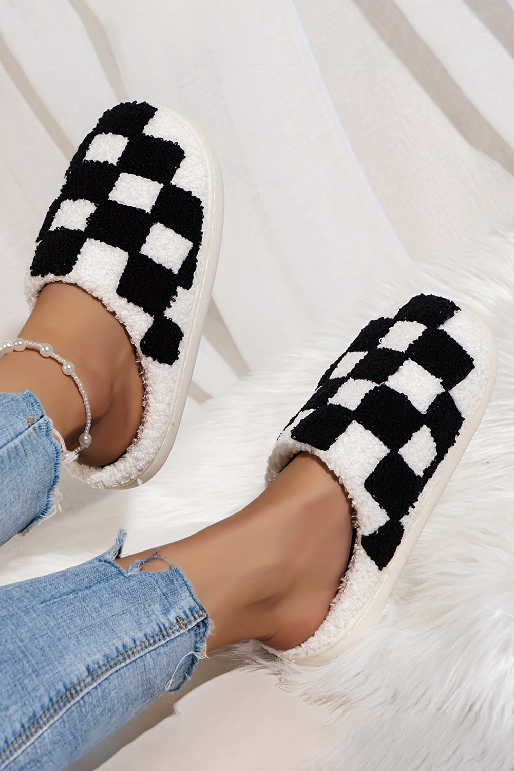 Checkered Print Fuzzy Slip On Winter Slippers