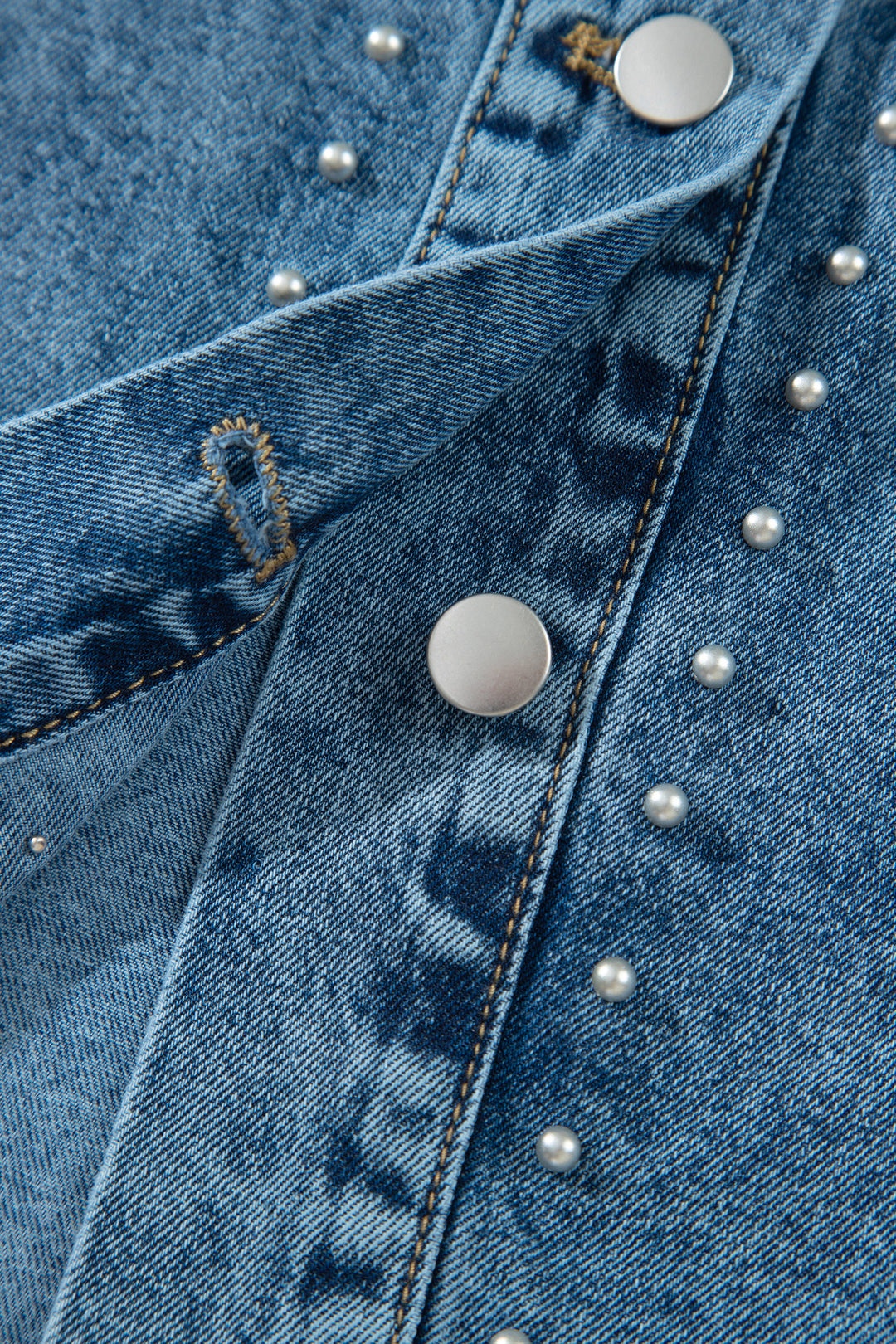 Sail Blue Rivet Embellished Western Style Regular Fit Denim Jacket