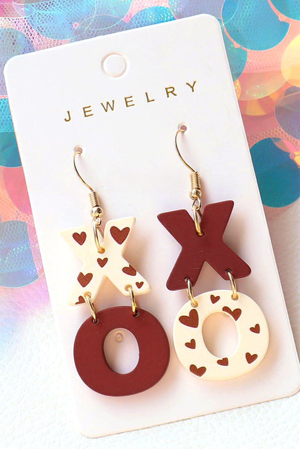 Boucles d'oreilles pendantes à crochet avec lettre XOXO imprimée en forme de cœur