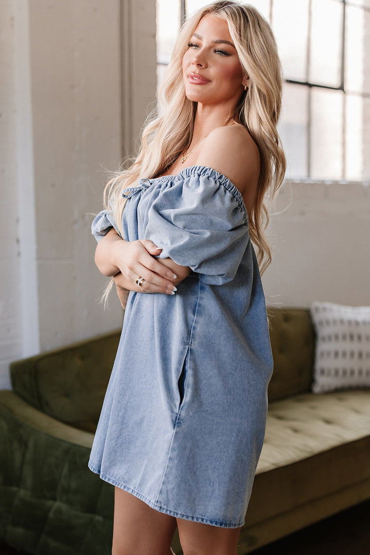 Robe babydoll en jean à manches bouffantes et col carré