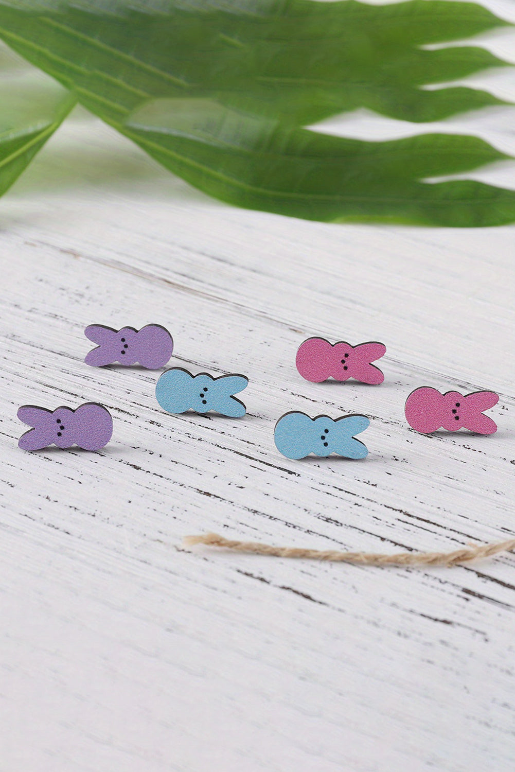 Boucles d'oreilles en bois en forme de lapin de Pâques