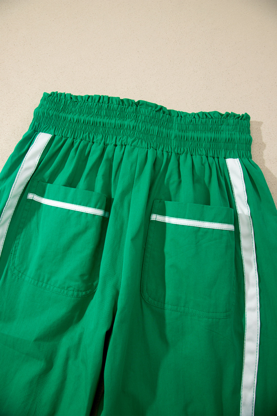 Bright Green Contrast Striped Smocked Waist Drawstring Cropped Casual Pants