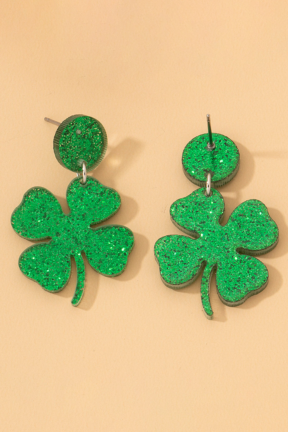 Boucles d'oreilles à tige en forme de trèfle de la Saint-Patrick