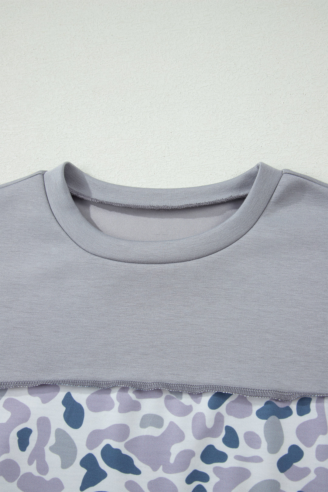 Gray Raw Seam Color Block Camouflage Patchwork Casual Tee