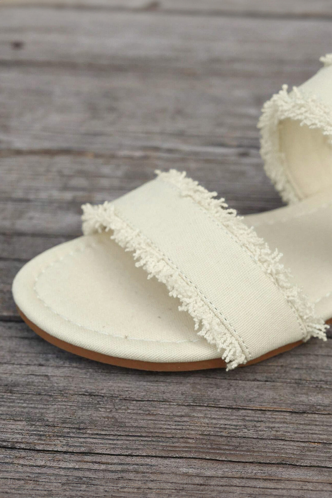 White Linen Frayed Trim Double Band Flat Slippers