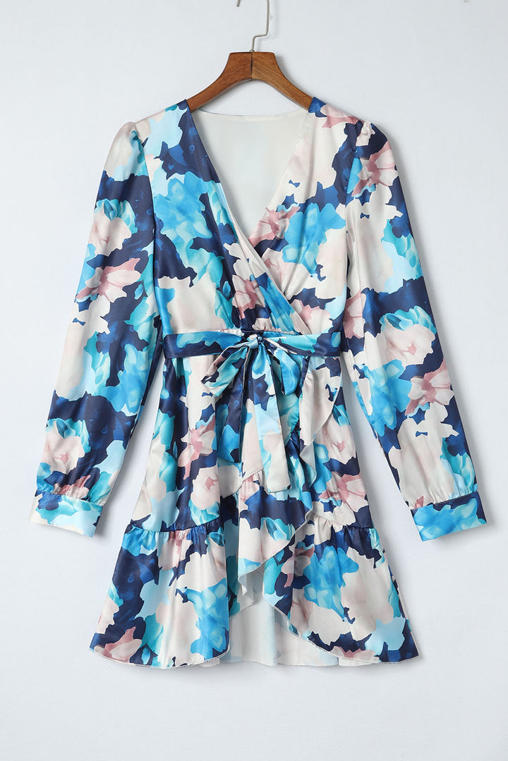 Langärmliges Kleid mit Rüschen und abstraktem Blumenmuster