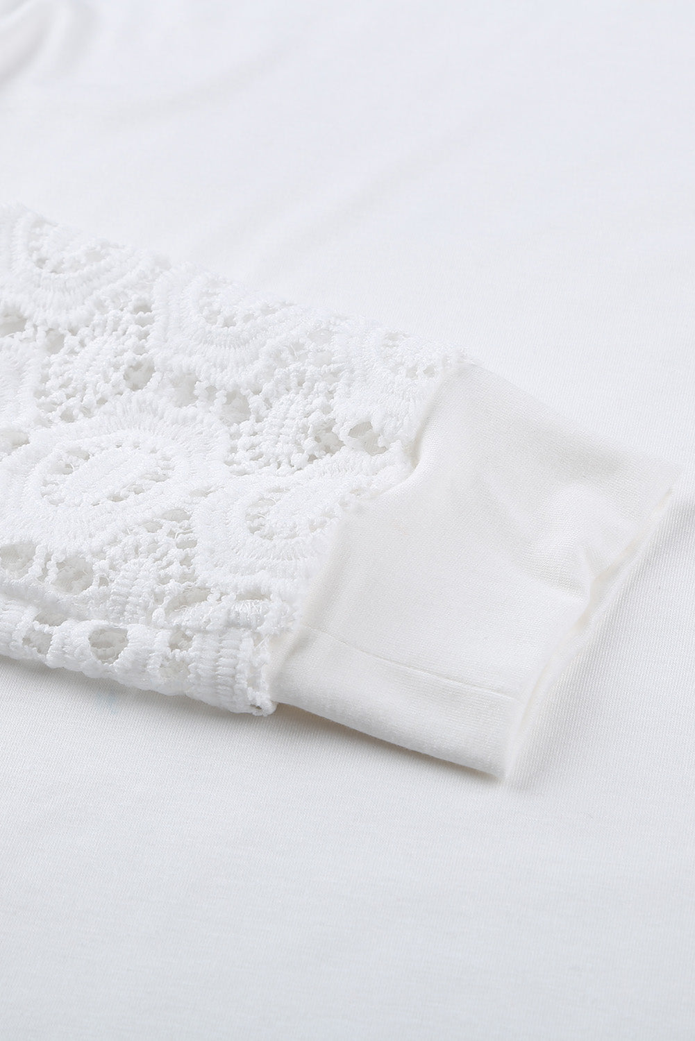 Chic White Lace Long Sleeve Top