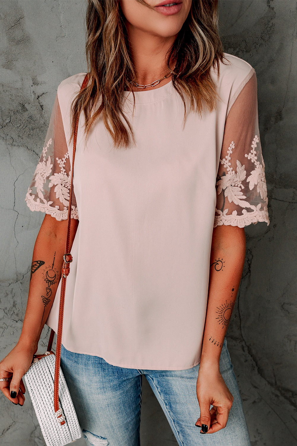 Chic Apricot Floral Lace Short Sleeve Top