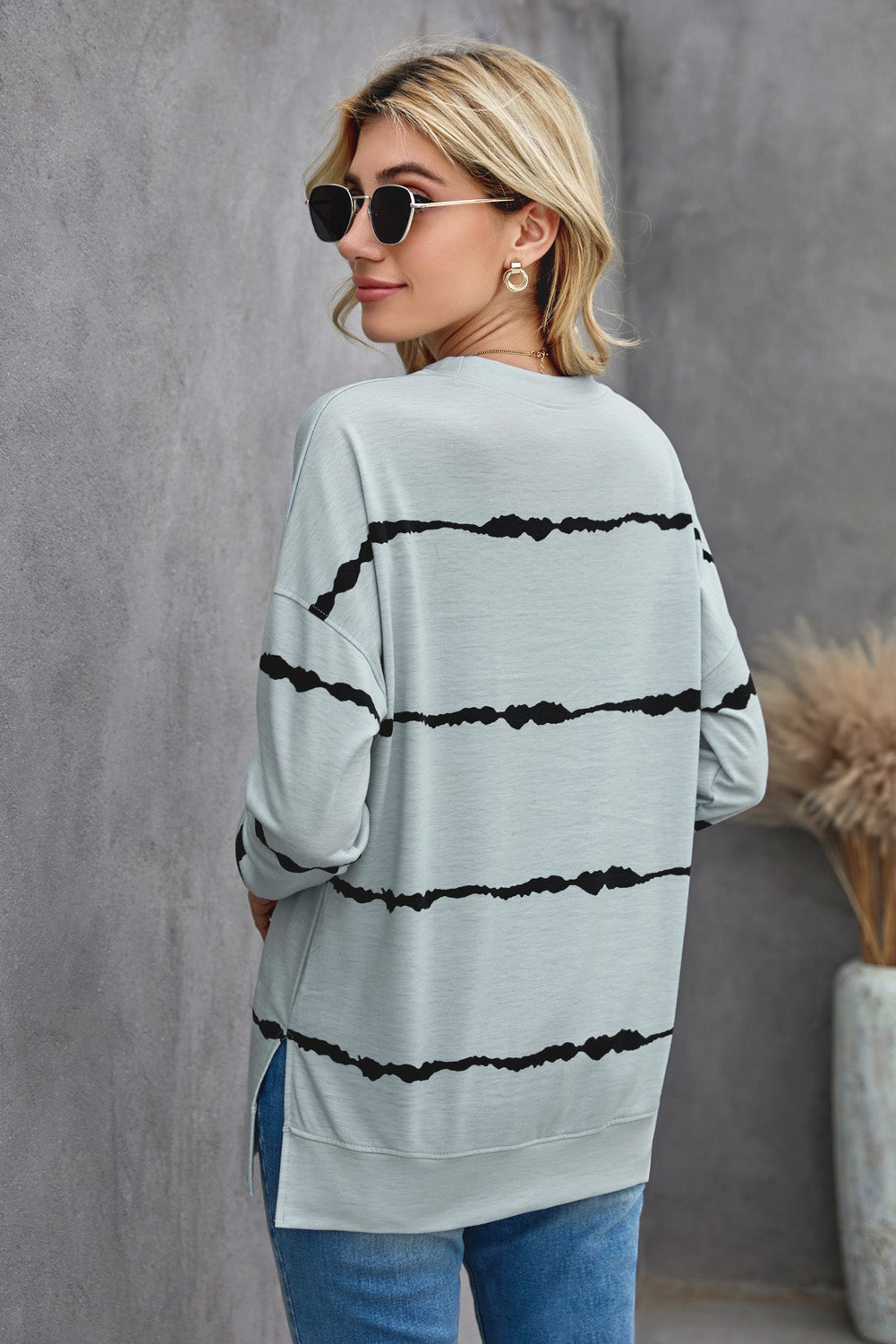 Women's Tie-dye Stripes Gray Sweatshirt