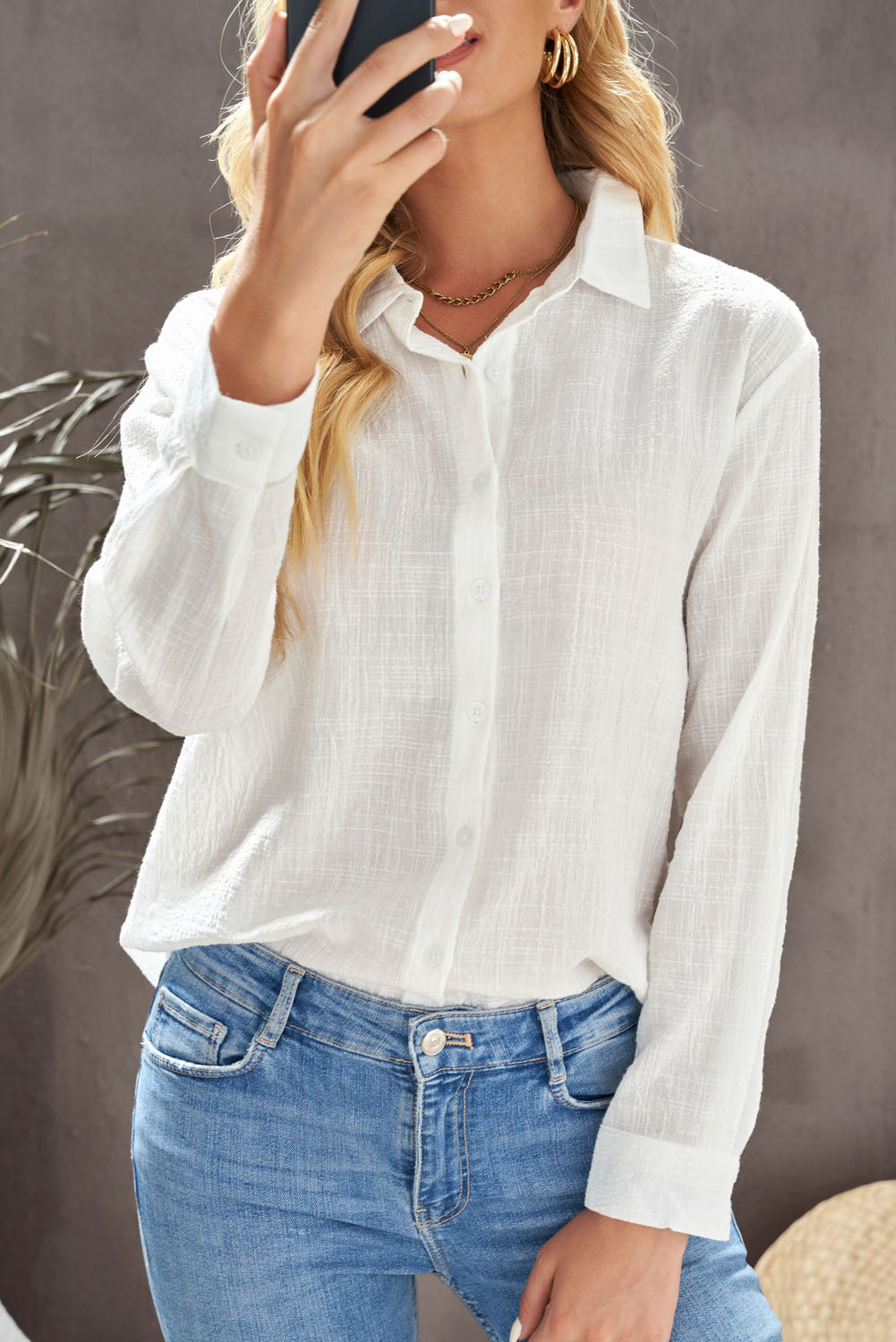 Womens White Textured Solid Color Basic Shirt