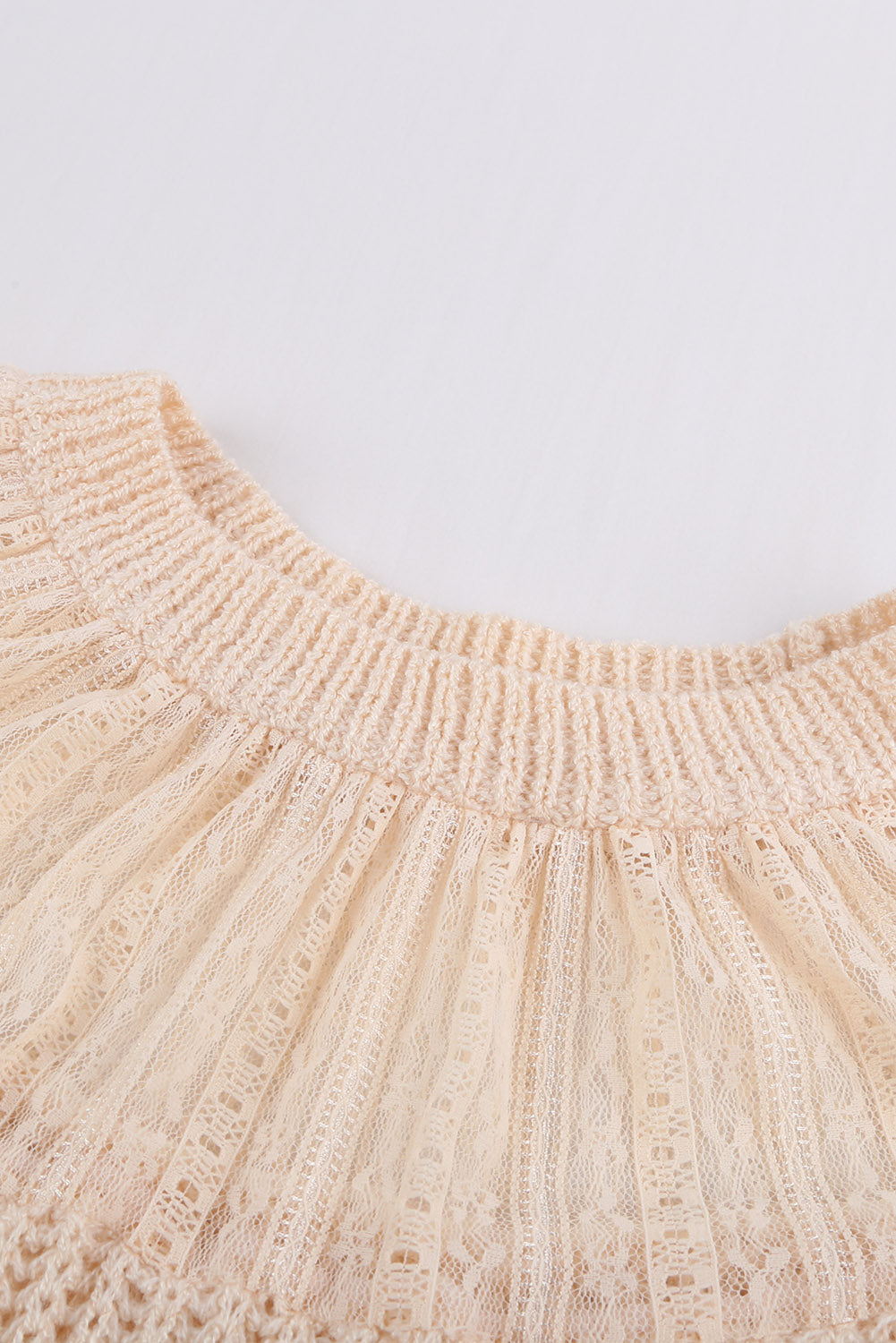 Chic Beige Round Neck Lace Splicing Knitted Sweater