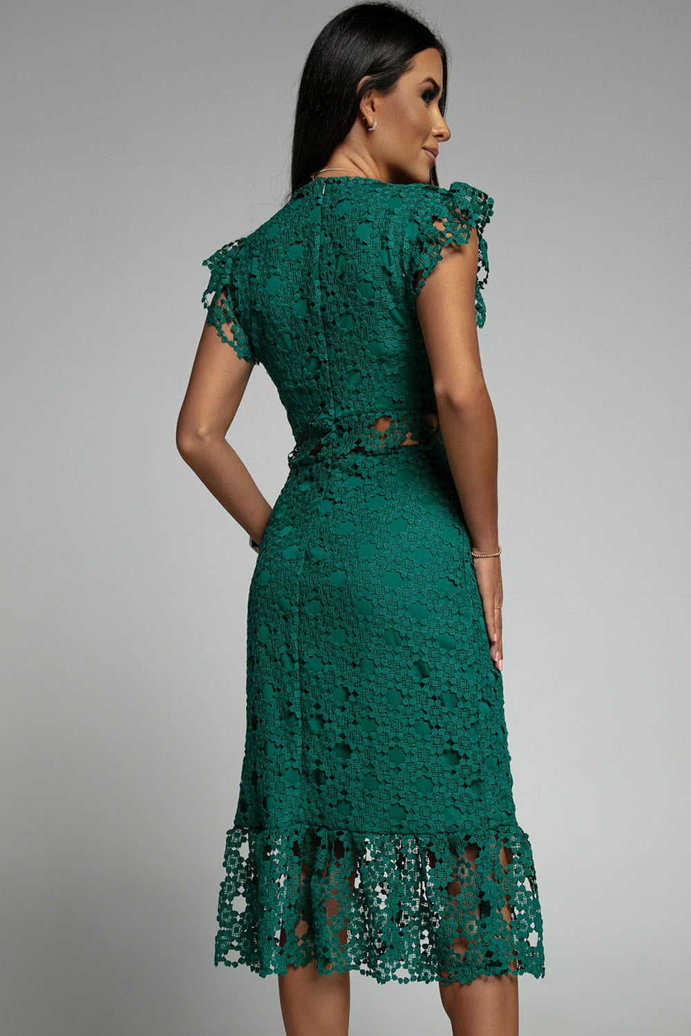 Elegant Green Flutter Sleeves Lace Lined Ruffled Midi Dress