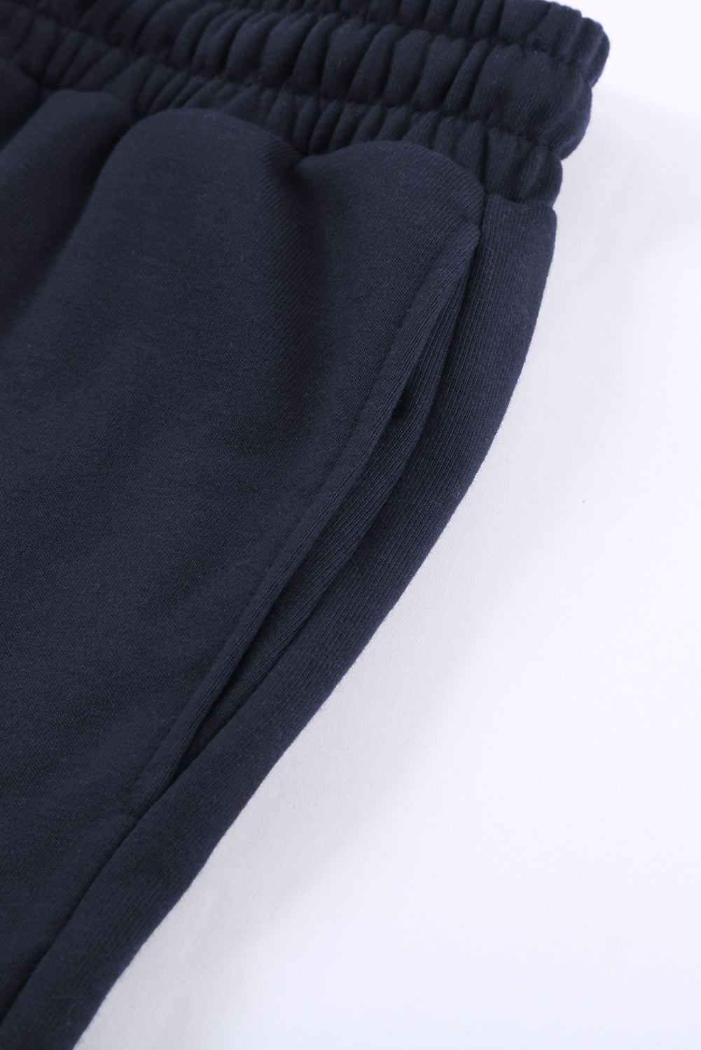 Short de détente d'été bleu marine pour femmes avec ceinture nouée et poches latérales