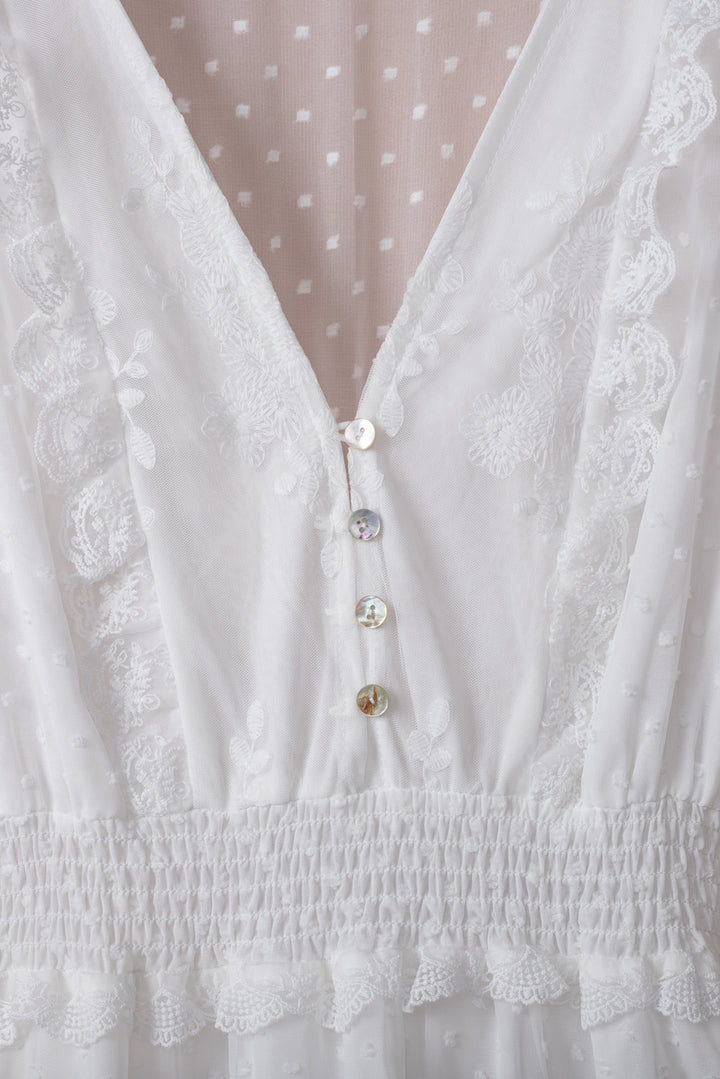 White Luminous Dawn Lace Dresses