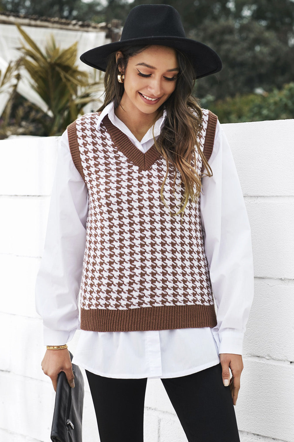 Women's Brown V Neck Houndstooth Knitted Sweater Vest
