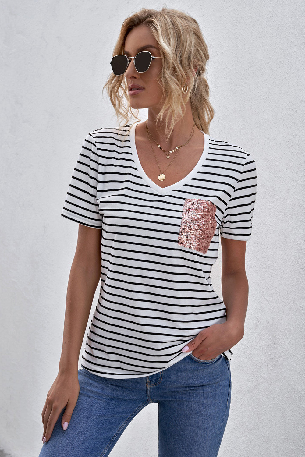 Women's Short Sleeve V Neck White Striped T-shirt with Patch Pocket