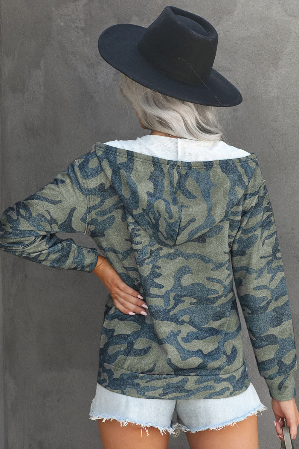 Women Olive Camo Print Zip Up Hooded Jacket